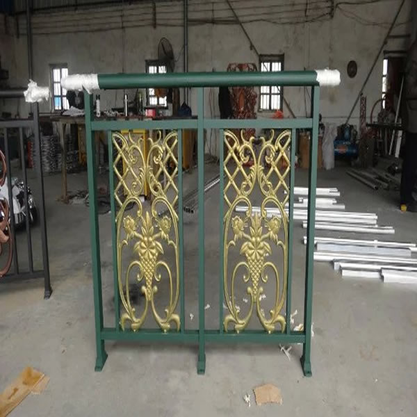 陽(yáng)臺(tái)護(hù)欄